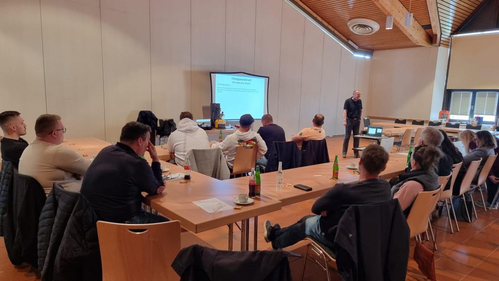 Umgang mit Chlorgasanlagen Firma Tricura AKS - Kassel